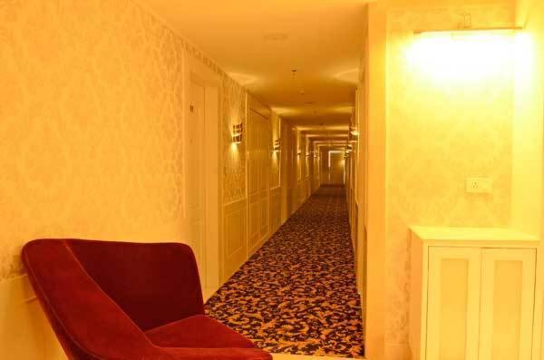 Mango Hotel Jaipur Bagian luar foto