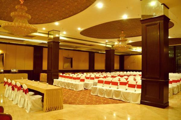 Mango Hotel Jaipur Bagian luar foto