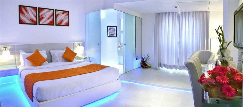 Mango Hotel Jaipur Bagian luar foto